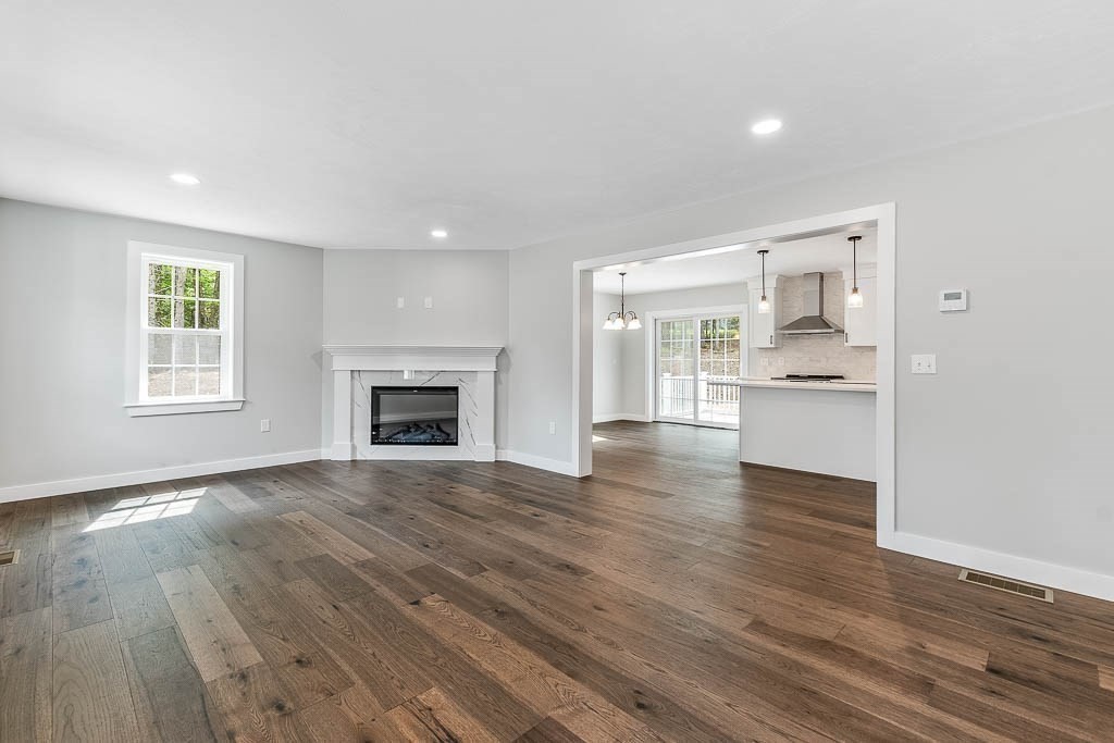 90 Howland Rd.