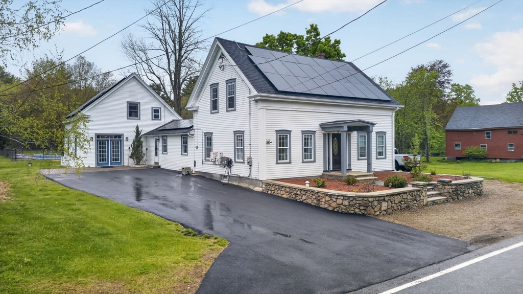 399 N Main St