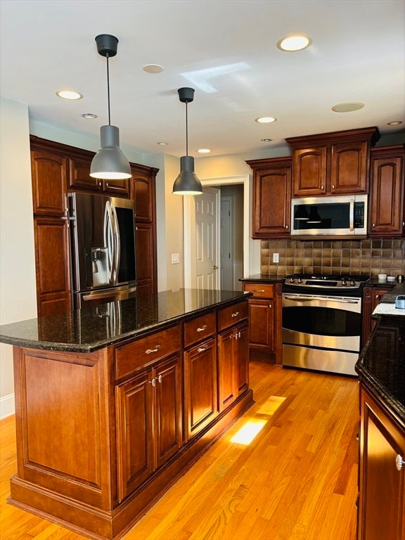 31 Leetewood DR, Longmeadow, MA Photo #5