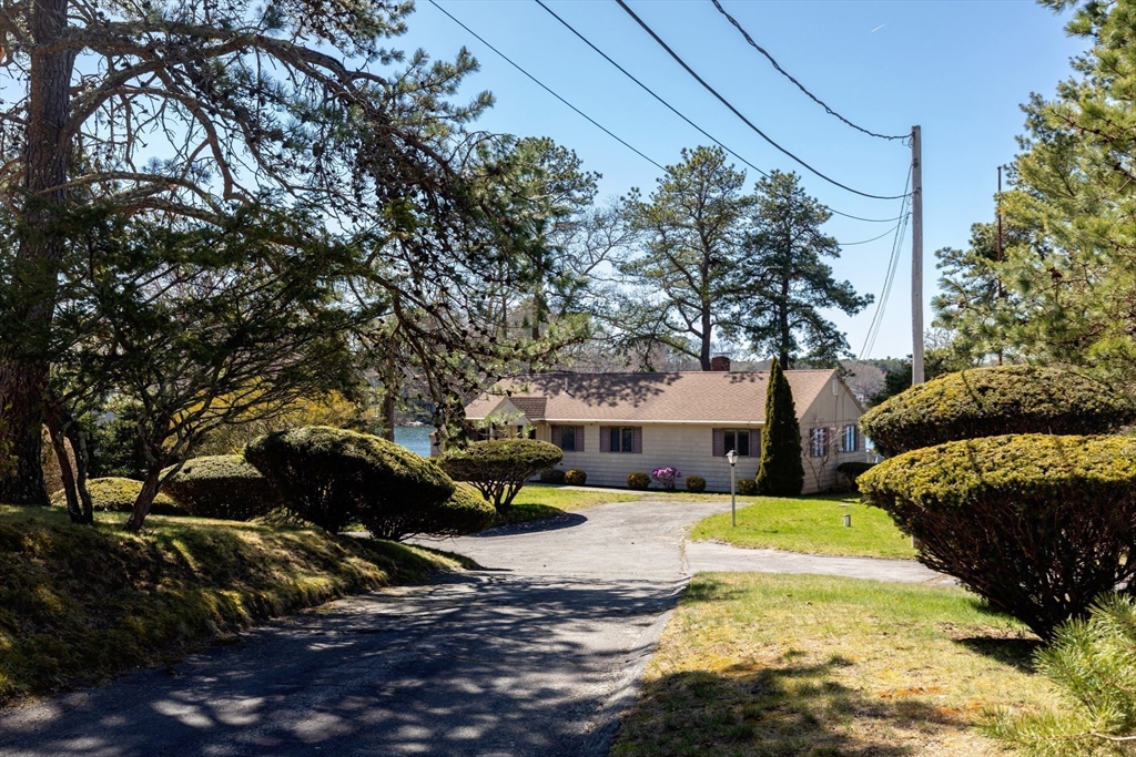 125 Herring Pond Rd