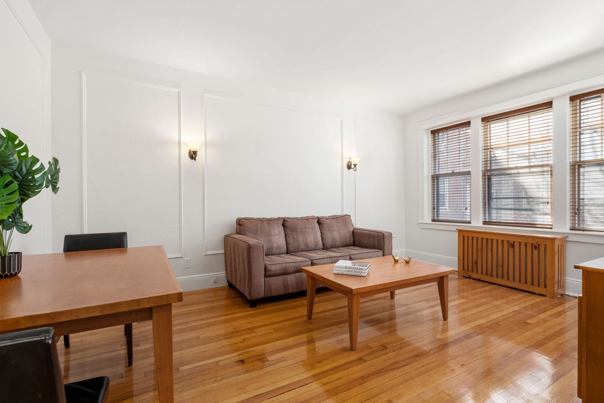 461 Washington St #1, Brookline, MA Photo #4