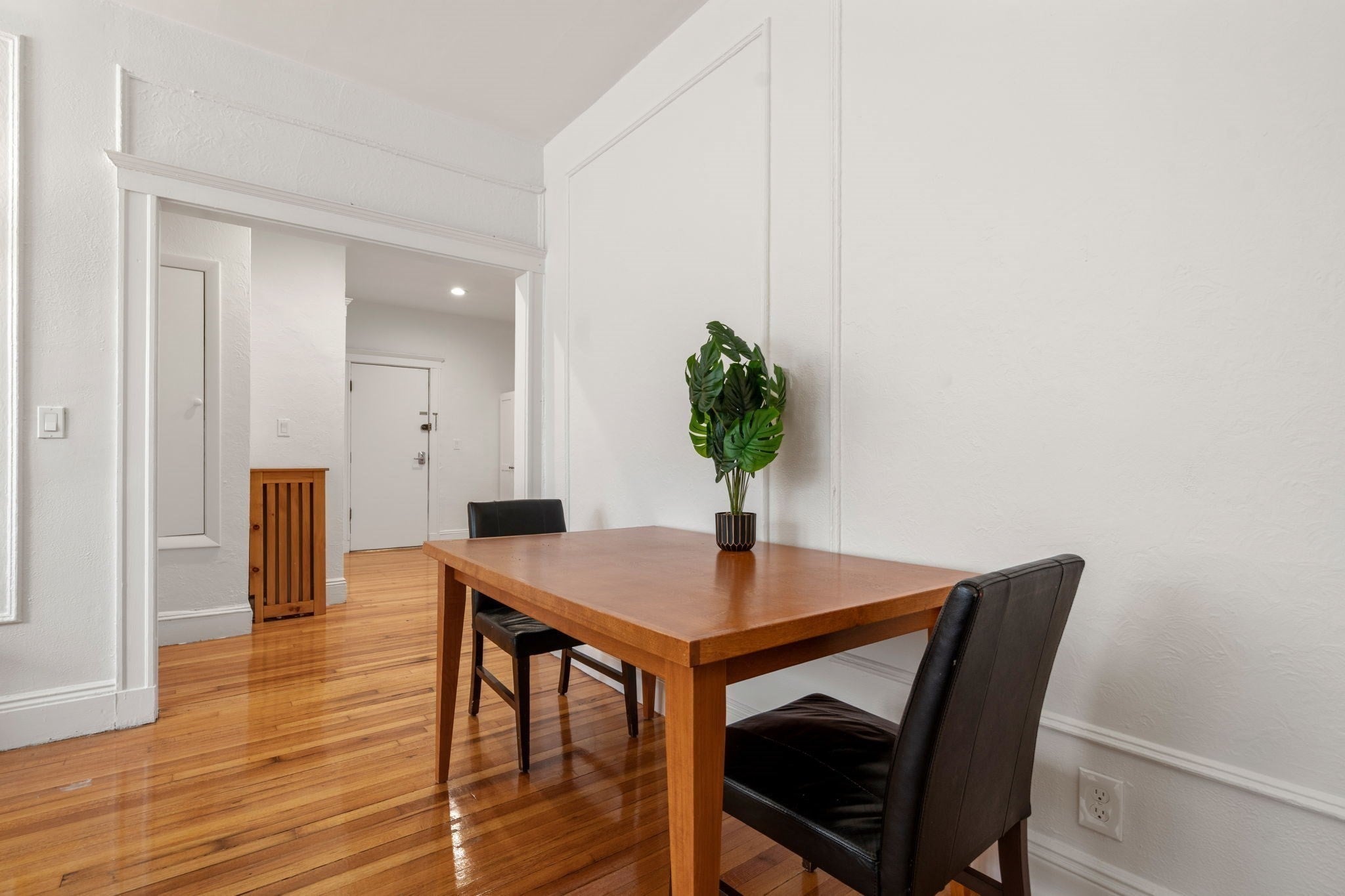 461 Washington St #1, Brookline, MA Photo #5