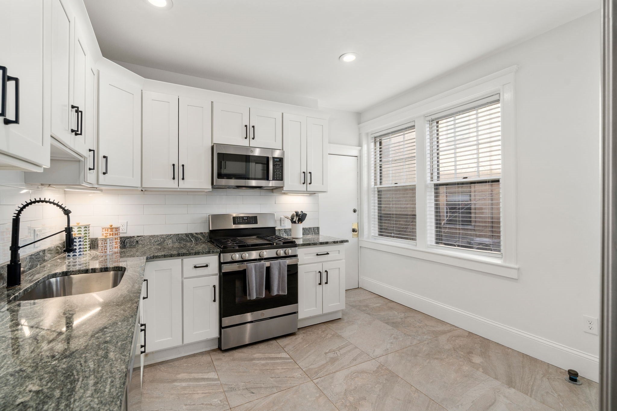 461 Washington St #1, Brookline, MA Photo #2