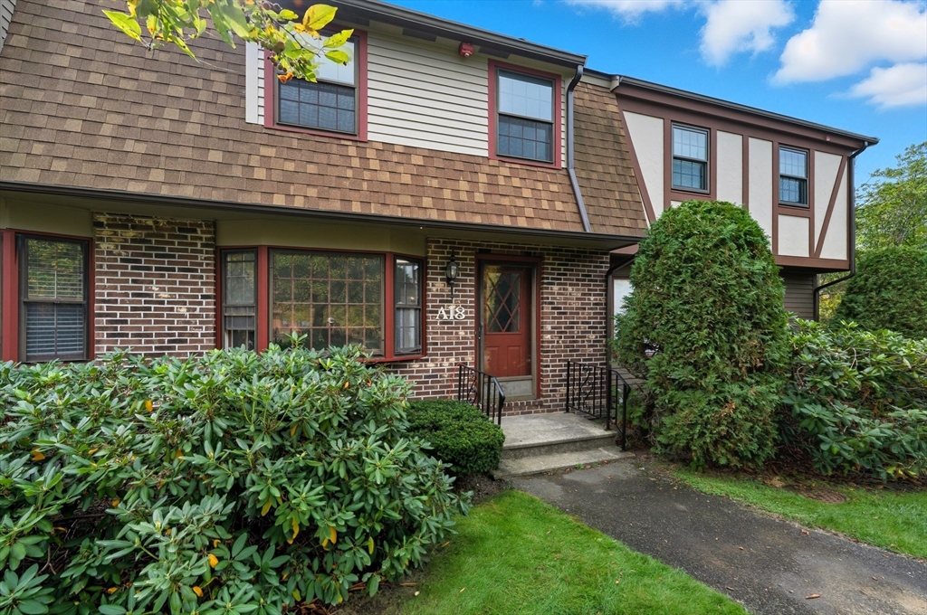 18 Scotty Hollow Dr A