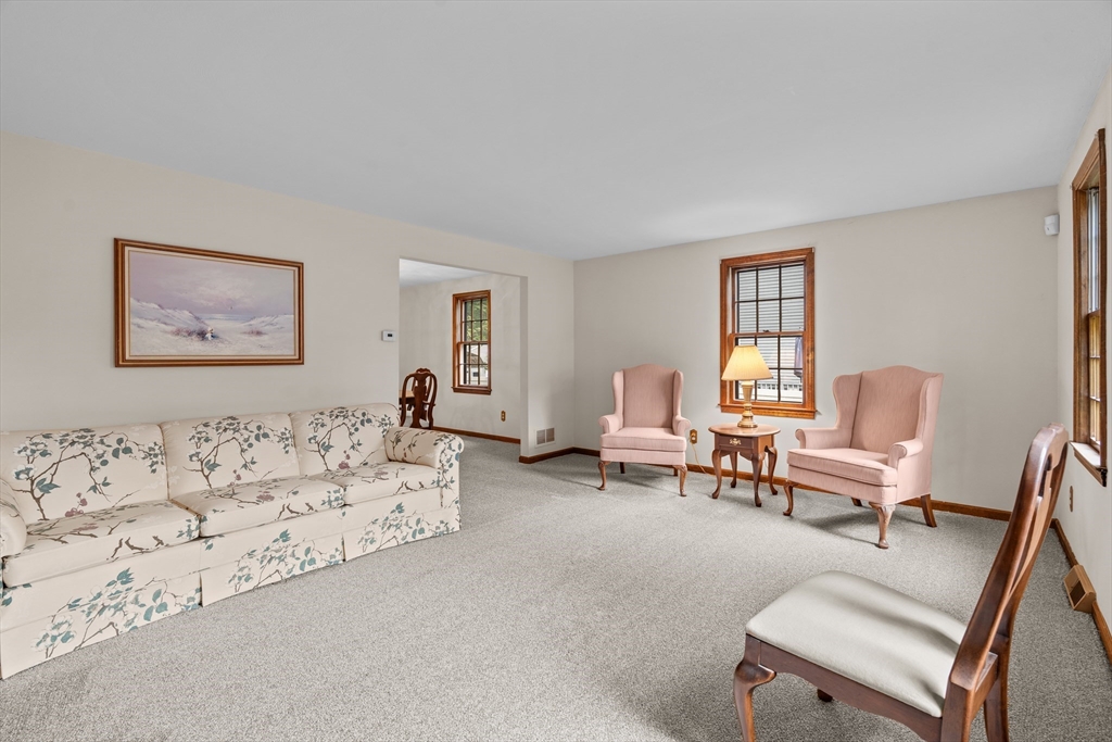 11 Cavatorta Drive