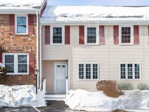 45 Fox Meadow Rd F Leominster MA 01453