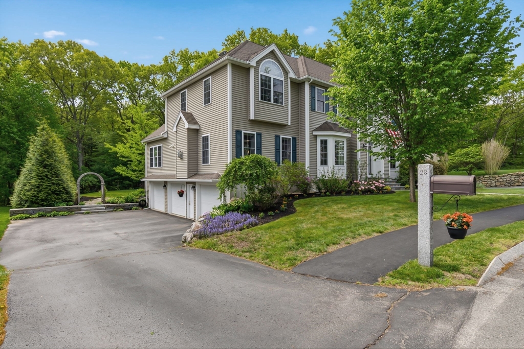23 Oak Ledge Cir