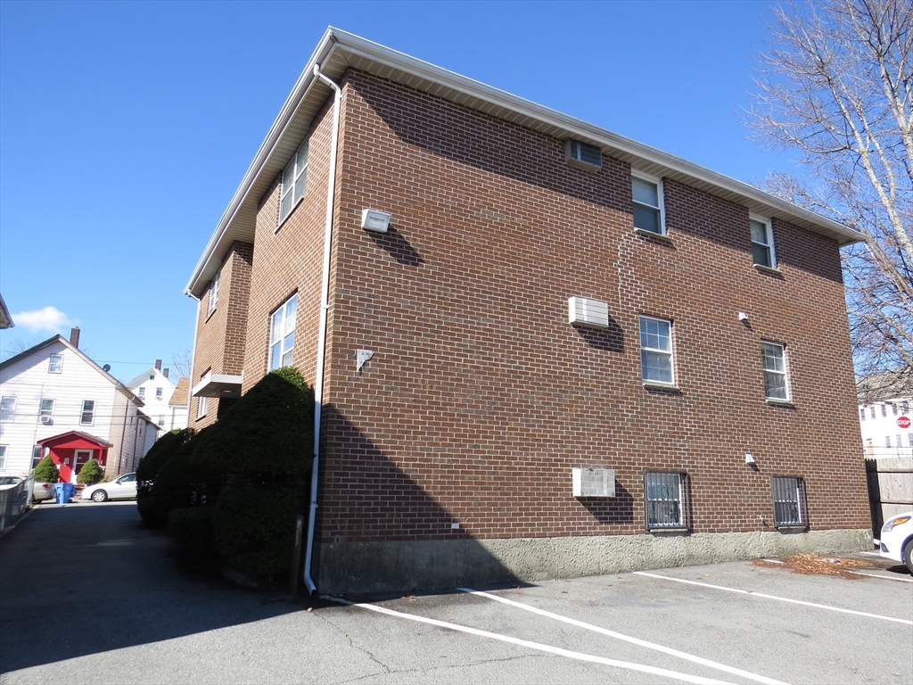 74 Harvard St