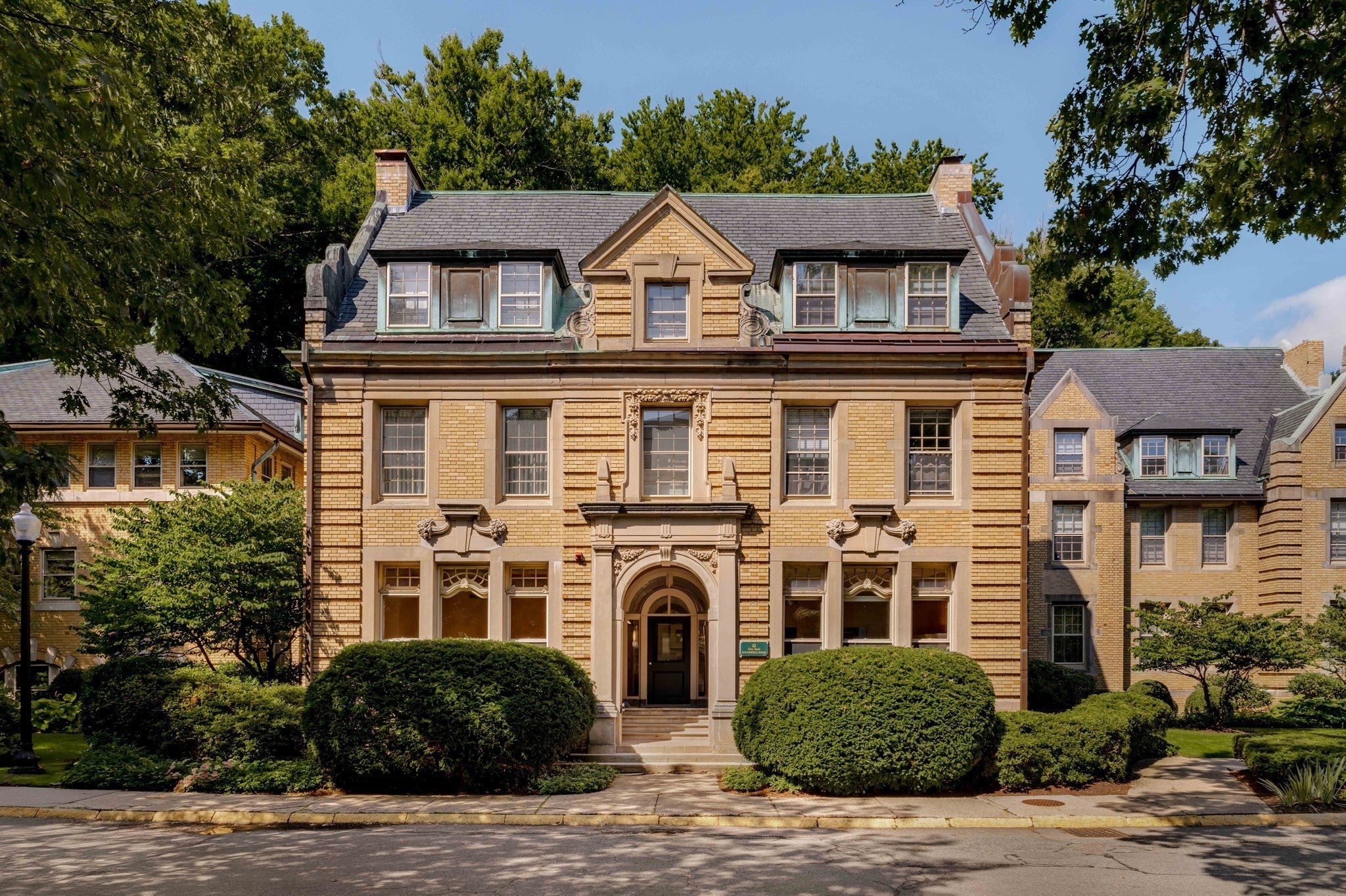 65 Glen Road H4