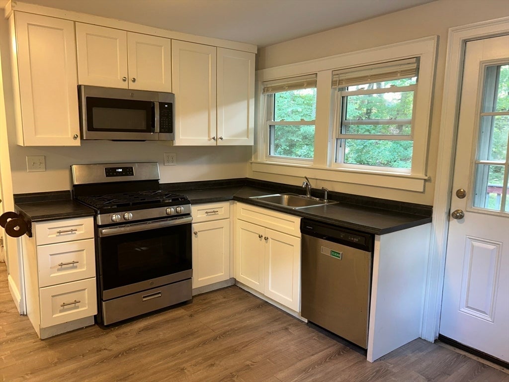 410 Silver St, Greenfield, MA Photo #10