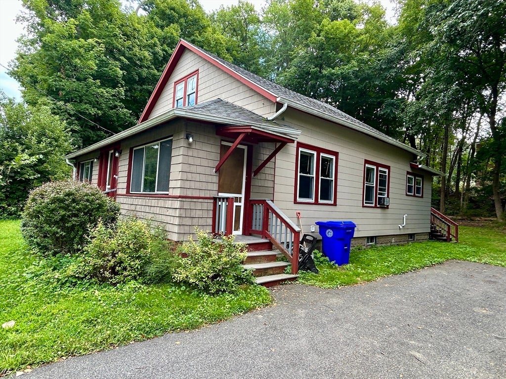 410 Silver St, Greenfield, MA Photo #2