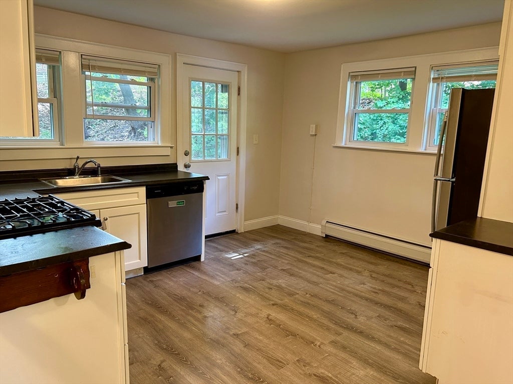 410 Silver St, Greenfield, MA Photo #9