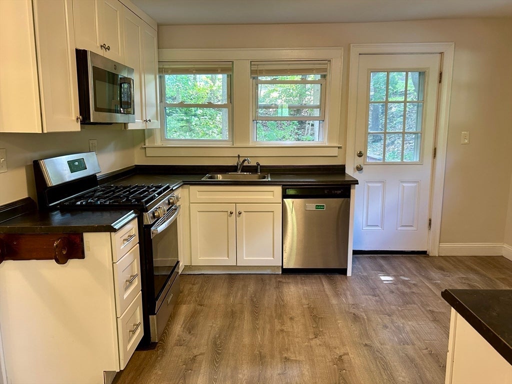410 Silver St, Greenfield, MA Photo #8
