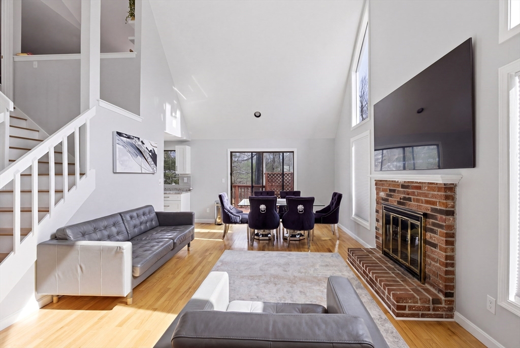 57 Carriage House Path