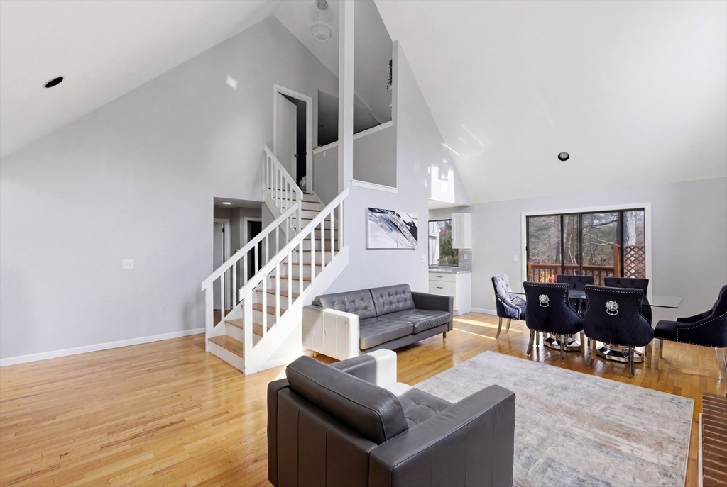 57 Carriage House Path