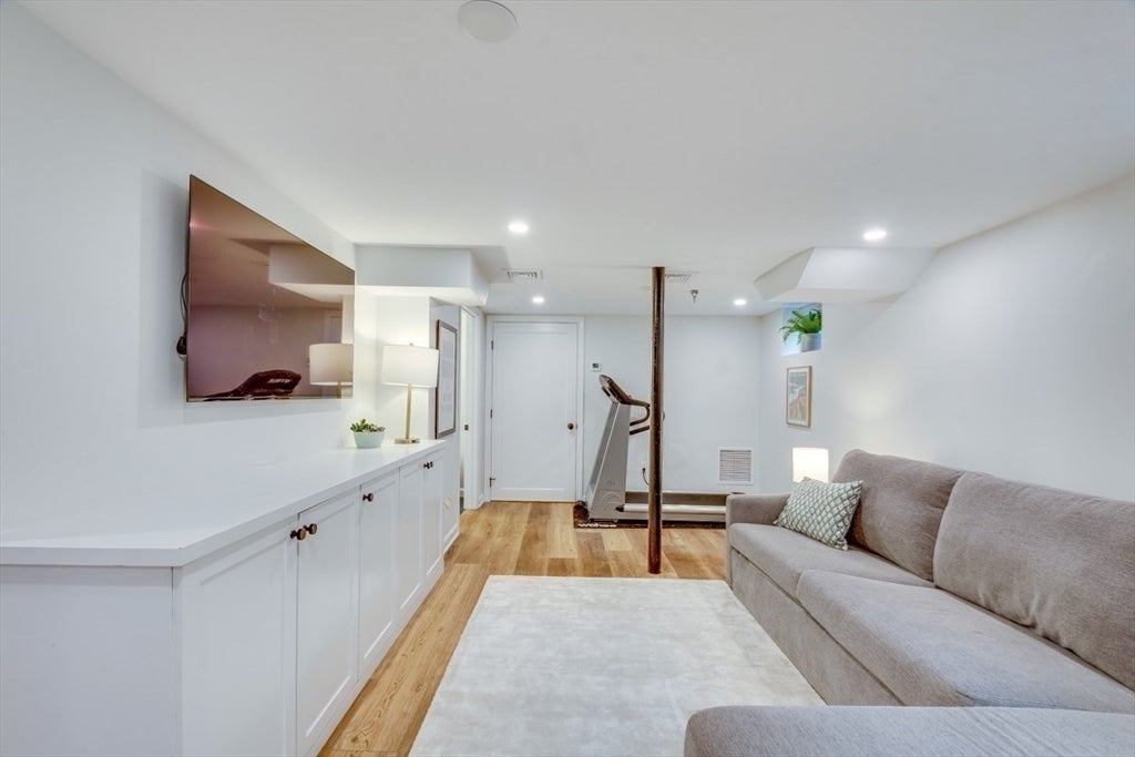 182 Highland Ave, Arlington, MA, 182 Highland Ave, Arlington, MA Photo #29