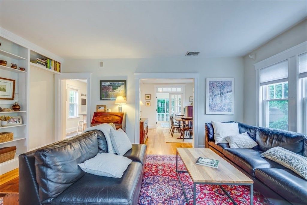 182 Highland Ave