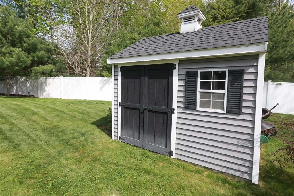 6 Honey Lane, Bridgewater, MA Photo #7