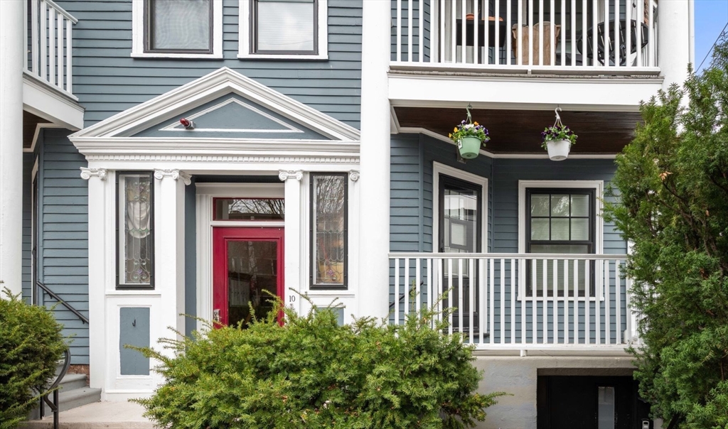 10 Bowdoin Street 2