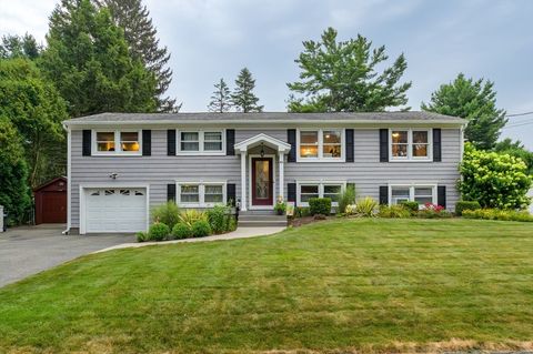 Photo of 83 Loomis Dr, Chicopee, MA 01020 (MLS # 73467970)