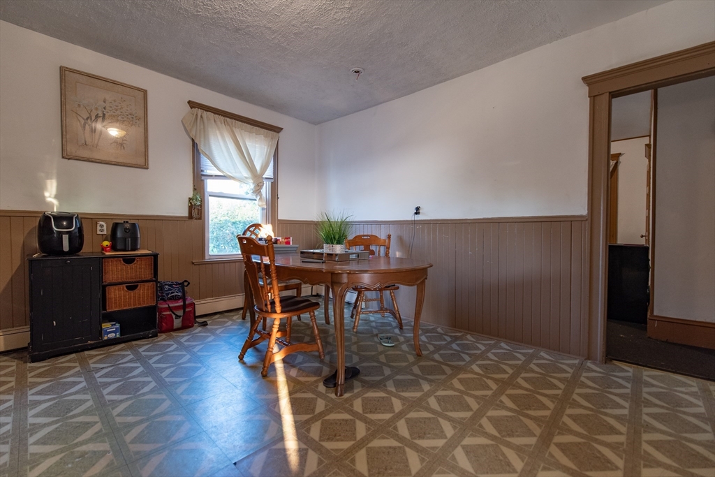 408 Cumberland Hill Rd