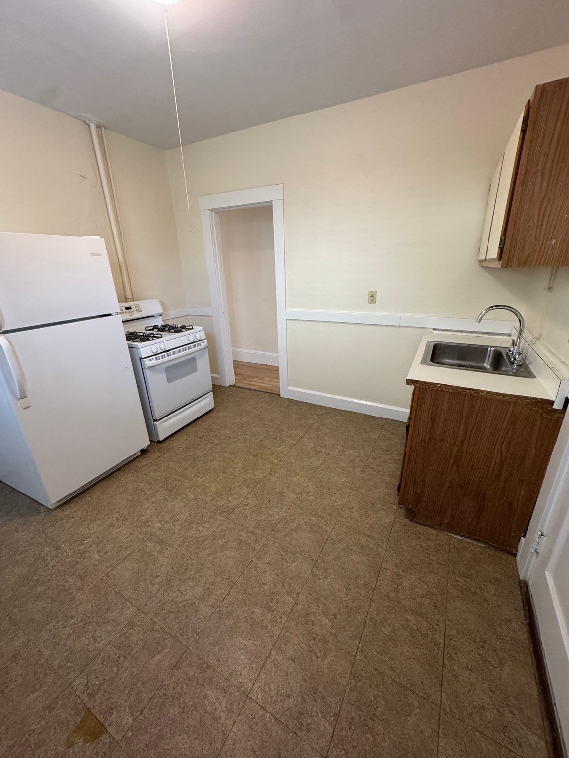 11 Clyde Road #1, Watertown, MA, 11 Clyde Road #1, Watertown, MA Photo #5