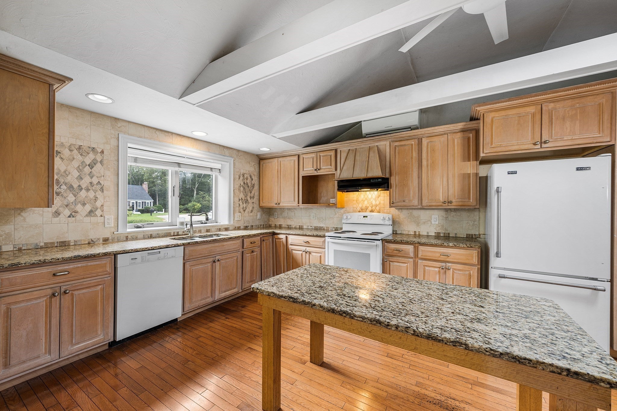 9 E Harbor Cir, Falmouth, MA, 9 E Harbor Cir, Falmouth, MA Photo #9