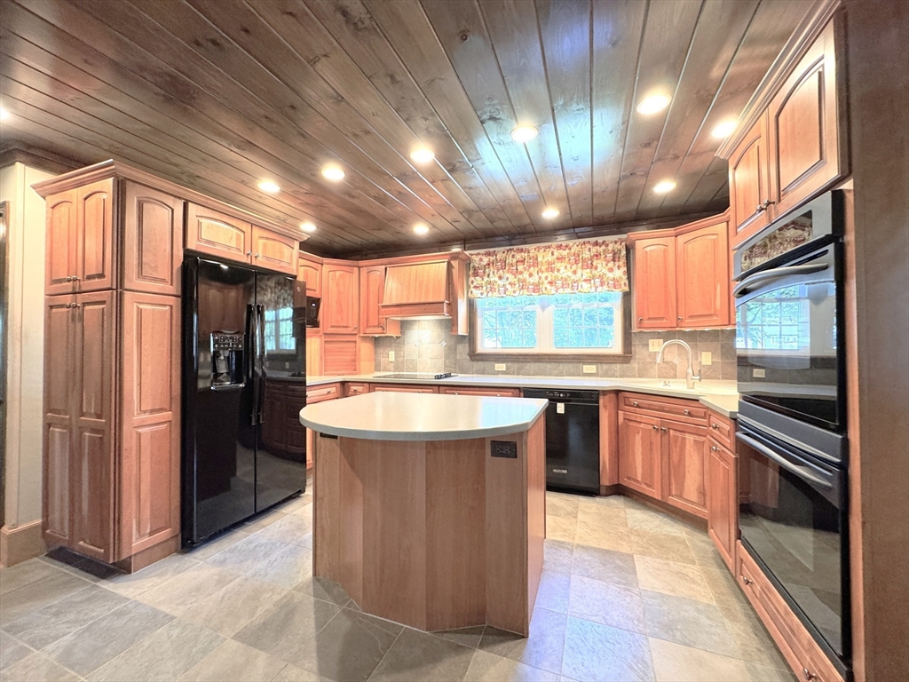 260 Kaufman Rd