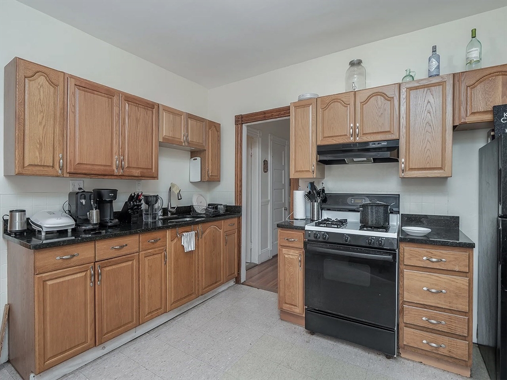 47 Saint Margaret St #1, Somerville, MA Photo #17