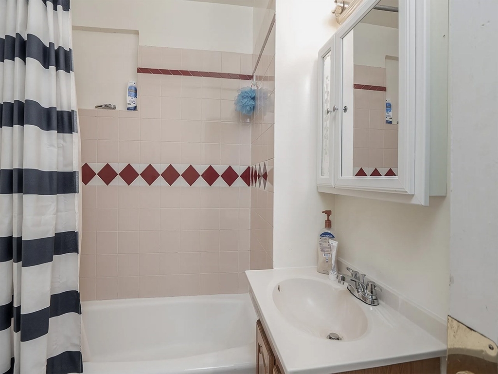 47 Saint Margaret St #1, Somerville, MA Photo #12