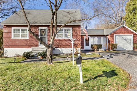 60 Robert Dracut MA 01826