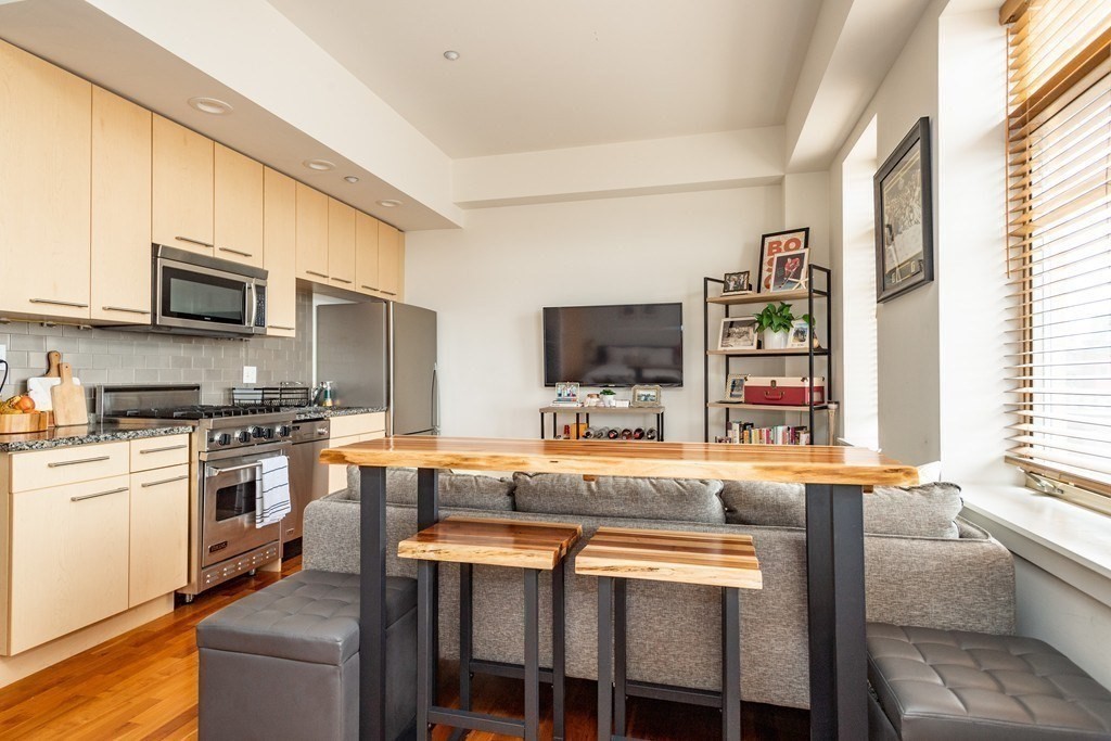 35 Fay St 610