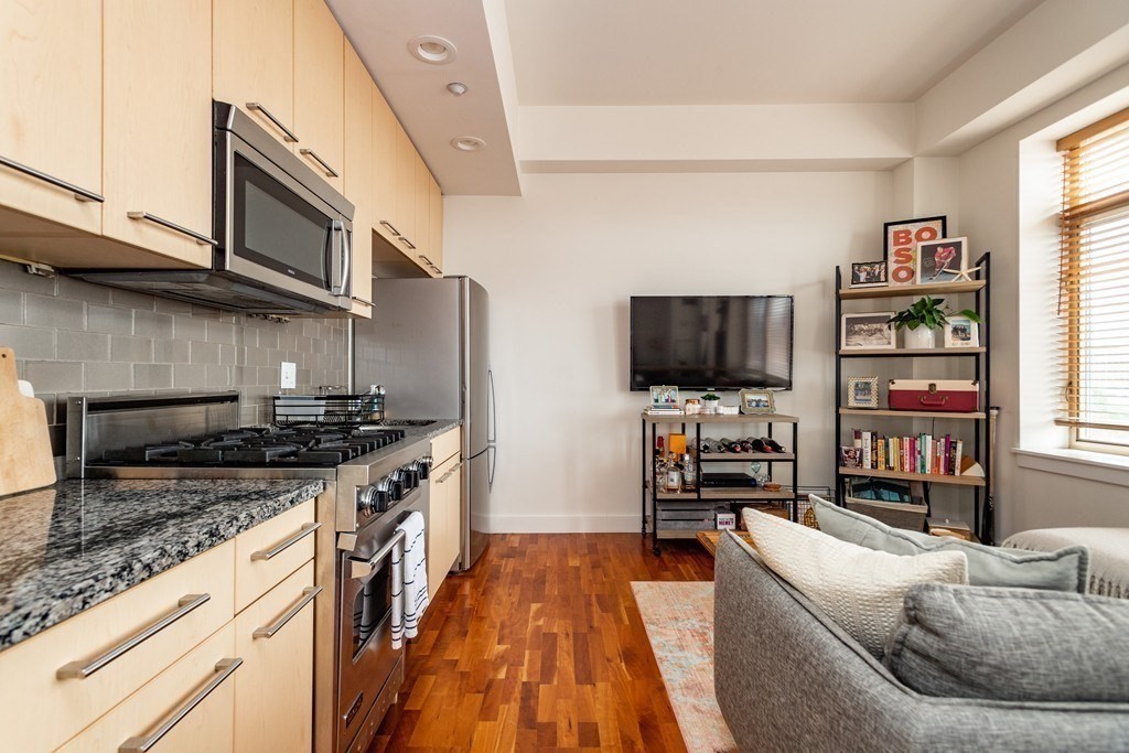 35 Fay St 610
