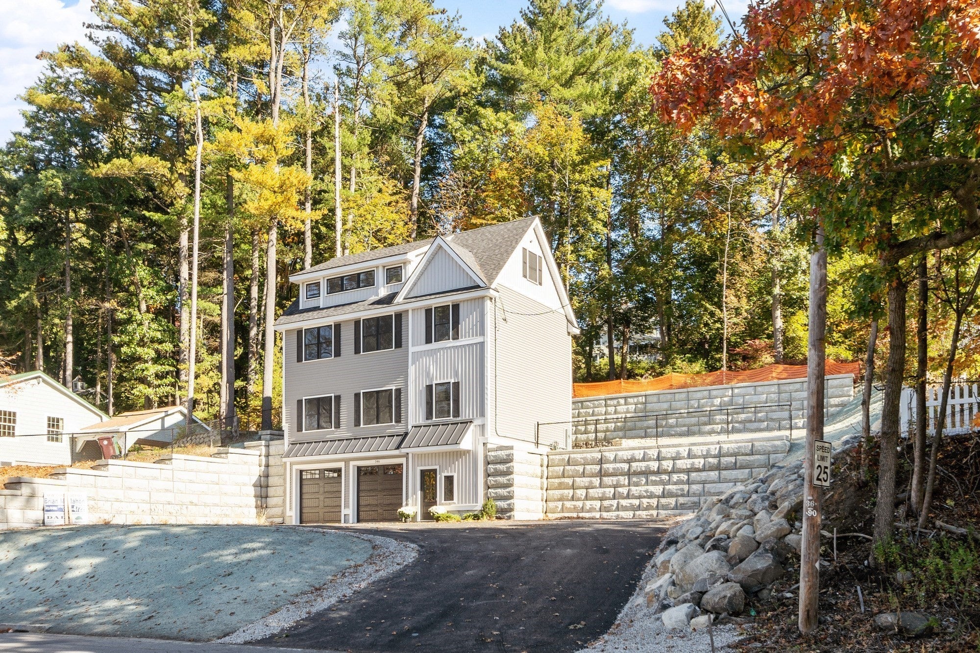346 Rogers St, Lowell, MA, 346 Rogers St, Lowell, MA Photo #3