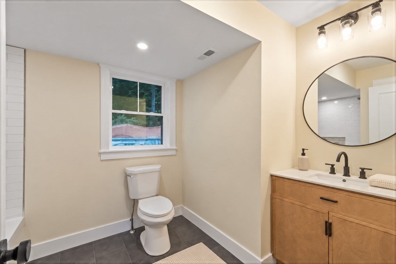 346 Rogers St, Lowell, MA, 346 Rogers St, Lowell, MA Photo #36