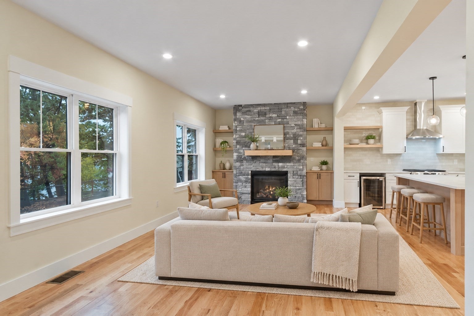 346 Rogers St, Lowell, MA, 346 Rogers St, Lowell, MA Photo #15