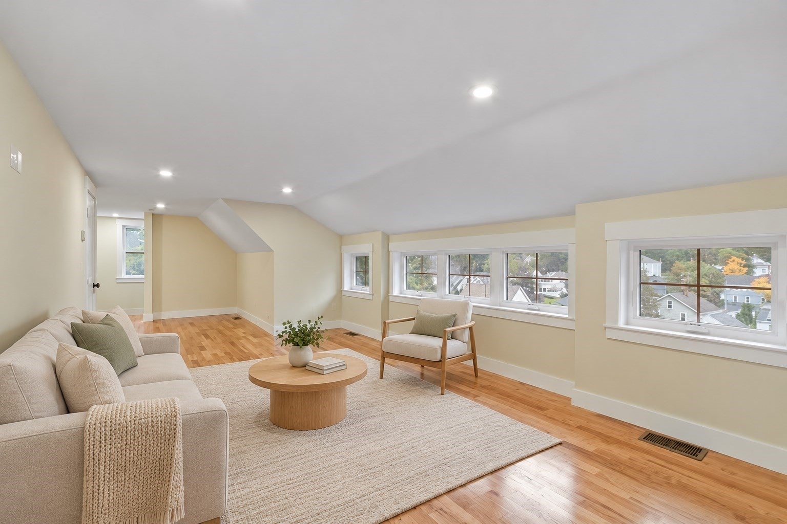 346 Rogers St, Lowell, MA, 346 Rogers St, Lowell, MA Photo #29