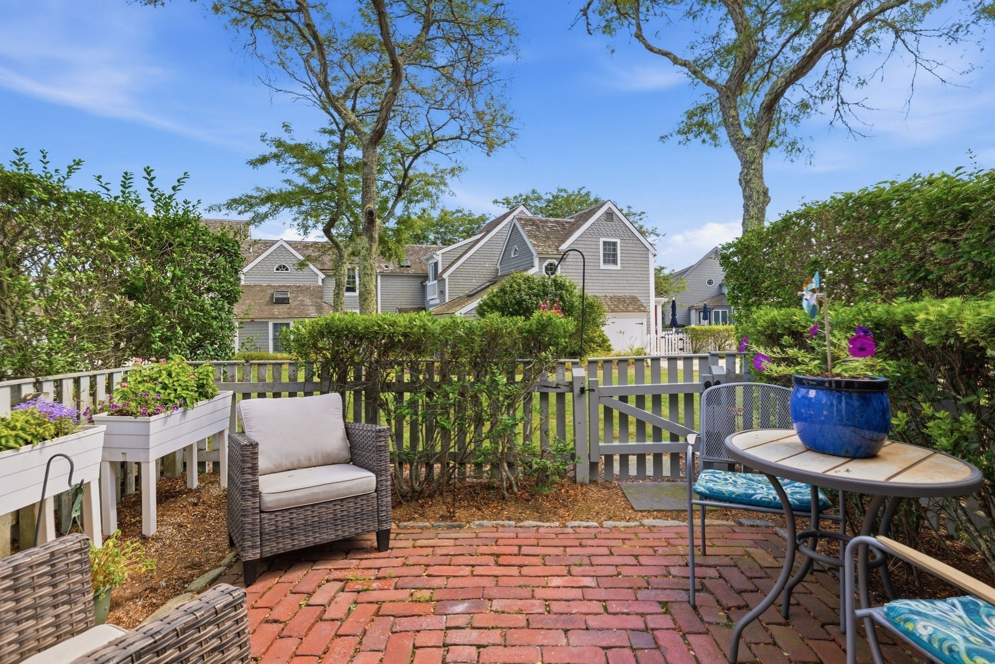 Photo of 33 Landmark Ave, Mashpee, MA