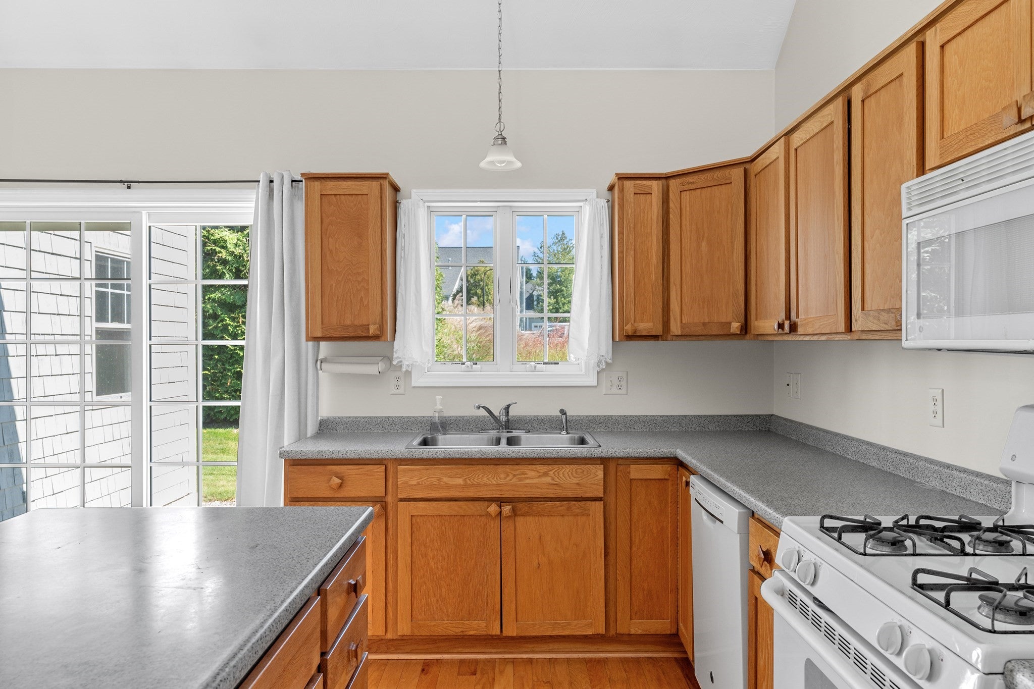52 County Rd #3, Mattapoisett, MA Photo #16