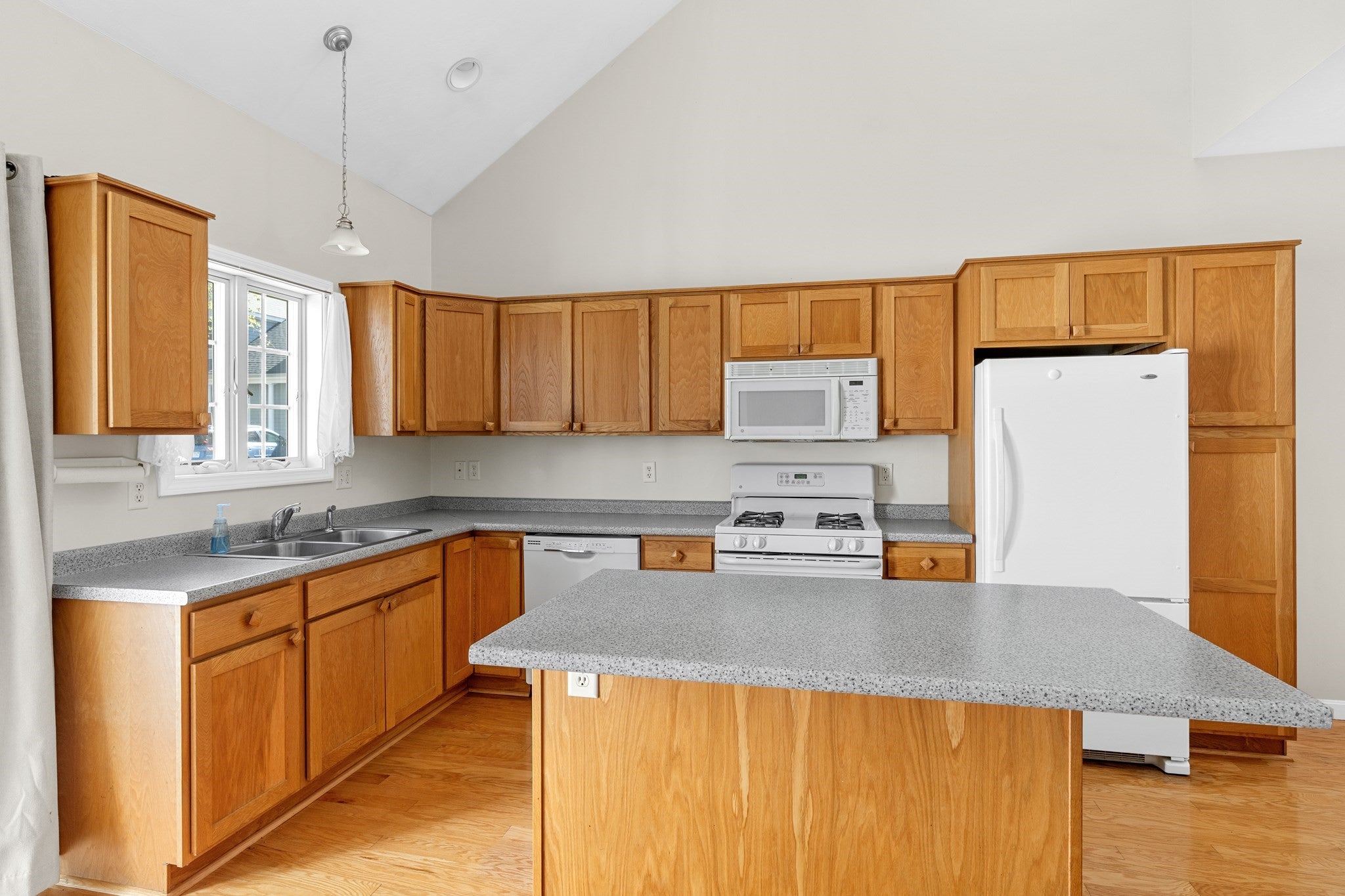 52 County Rd #3, Mattapoisett, MA Photo #13
