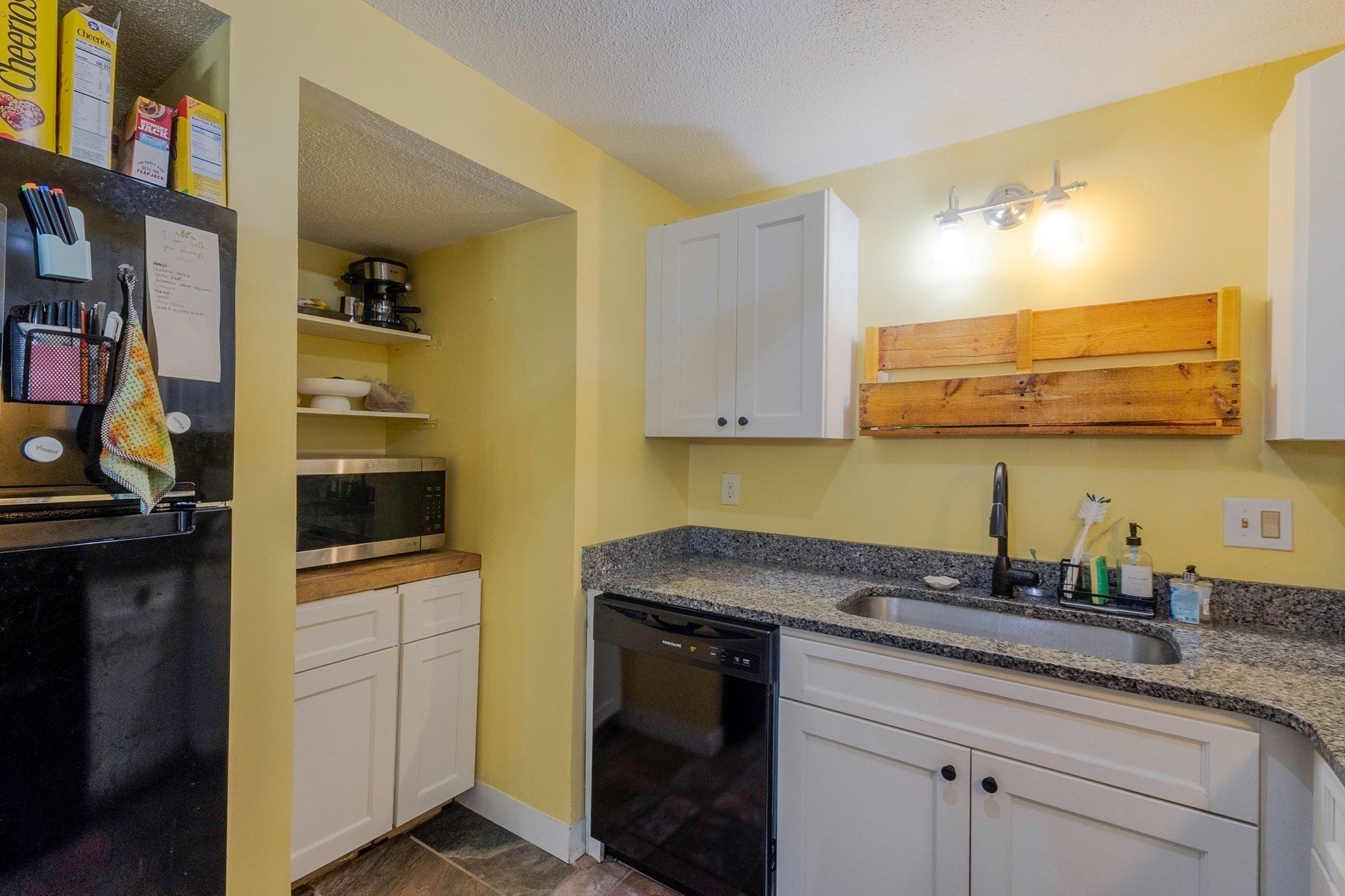25 Eagle AVE #3, Brockton, MA, 25 Eagle AVE #3, Brockton, MA Photo #8