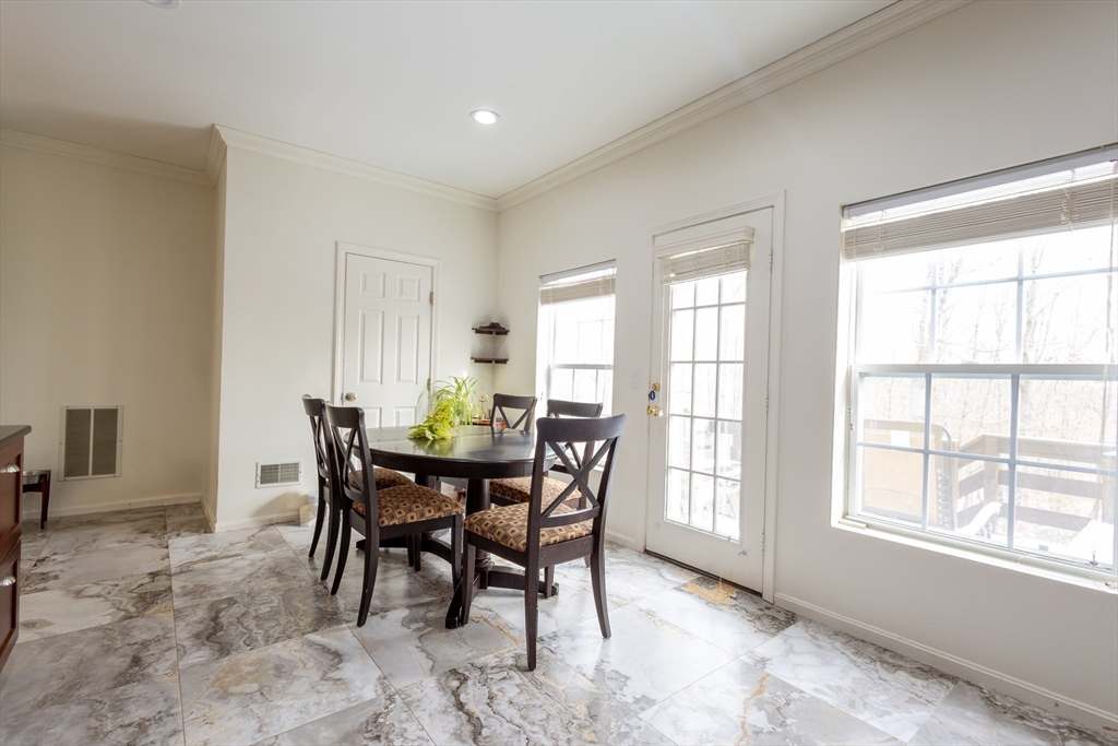 21 Farrington St 0