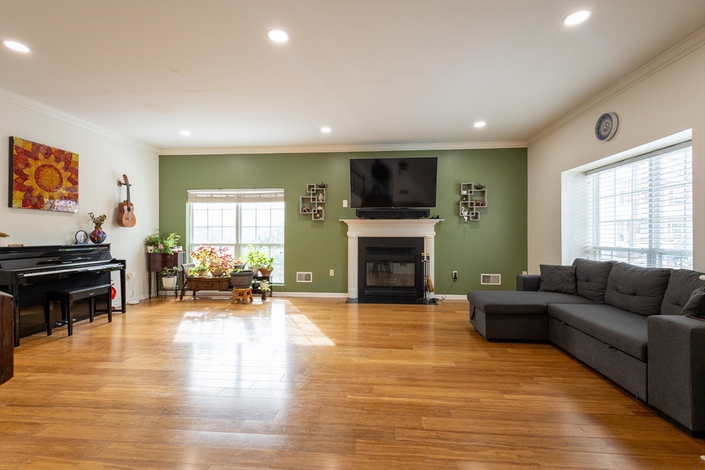 21 Farrington St 0