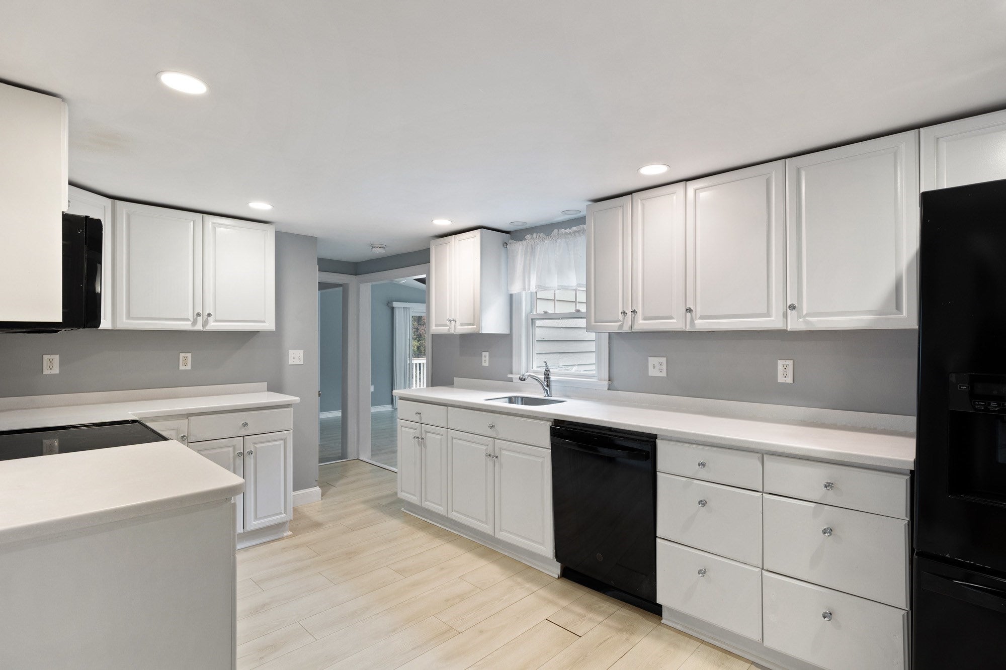 13 Walnut St, Foxboro, MA, 13 Walnut St, Foxboro, MA Photo #13