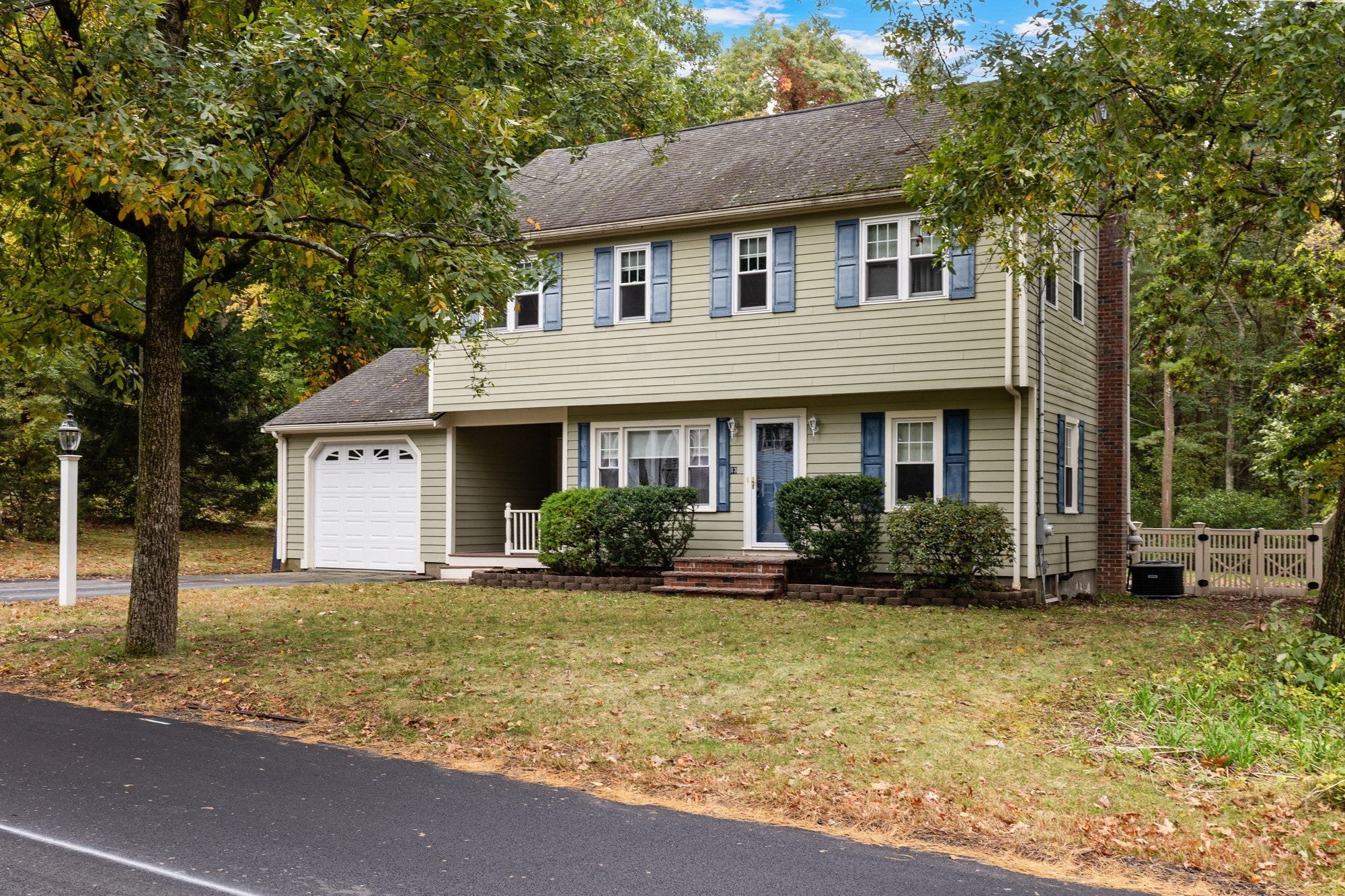 13 Walnut St, Foxboro, MA, 13 Walnut St, Foxboro, MA Photo #2