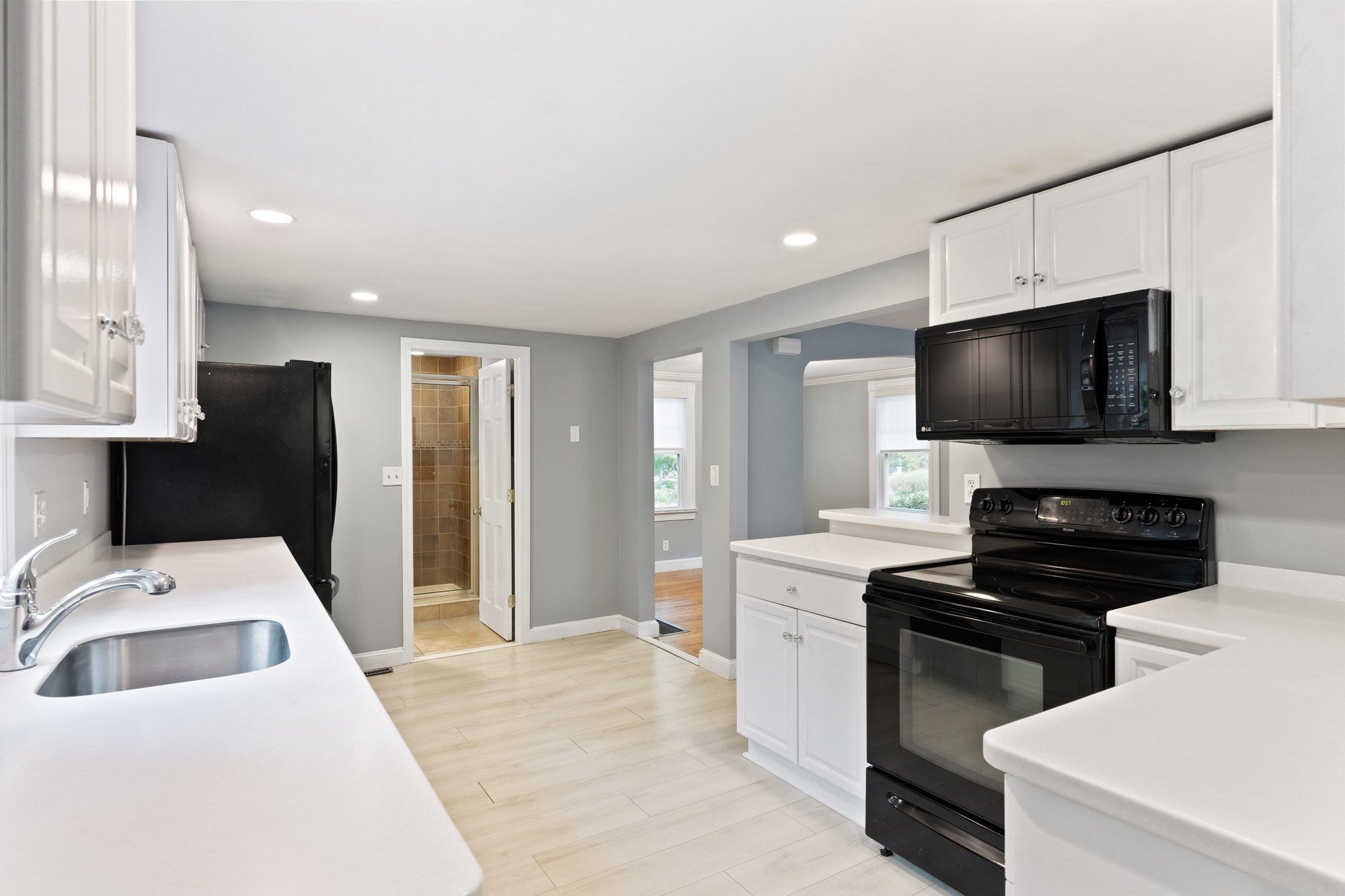 13 Walnut St, Foxboro, MA, 13 Walnut St, Foxboro, MA Photo #14