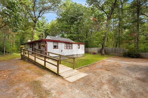 186 Mechanic St Foxboro MA 02035