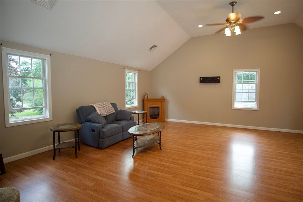 4 Williams Rd, Sturbridge, MA, 4 Williams Rd, Sturbridge, MA Photo #15