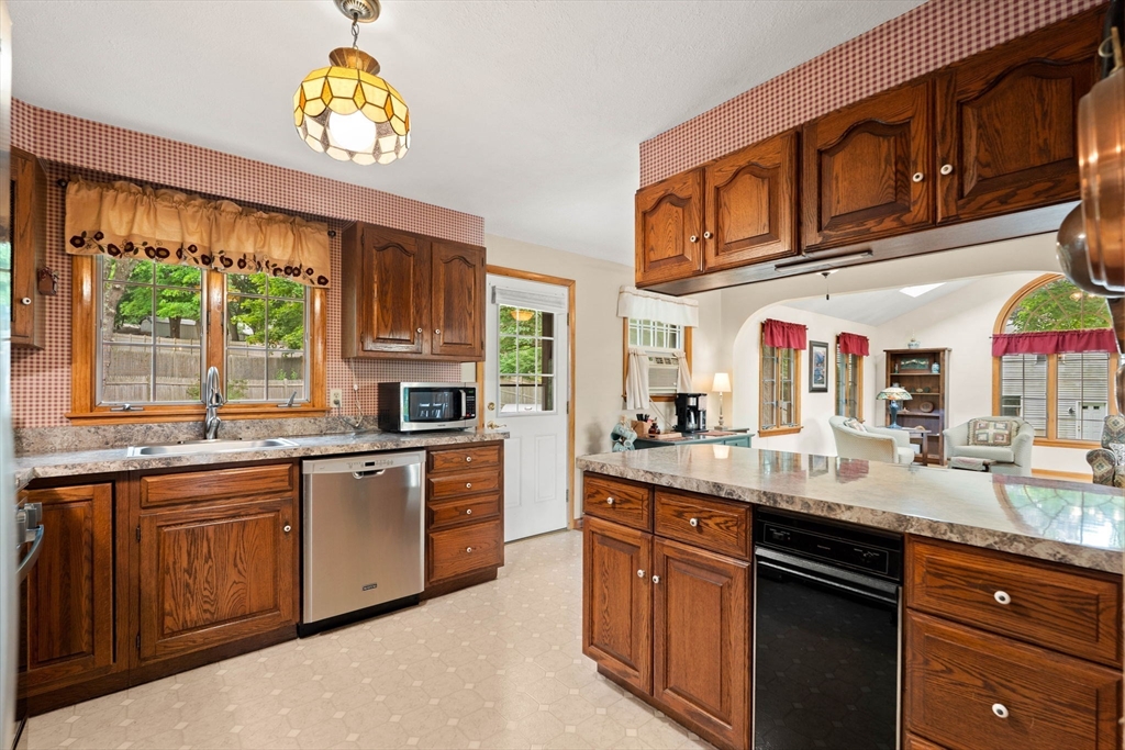 4 Alpha Rd, Groveland, MA, 4 Alpha Rd, Groveland, MA Photo #12