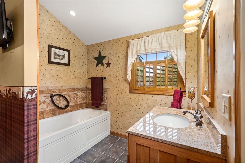 4 Alpha Rd, Groveland, MA, 4 Alpha Rd, Groveland, MA Photo #26